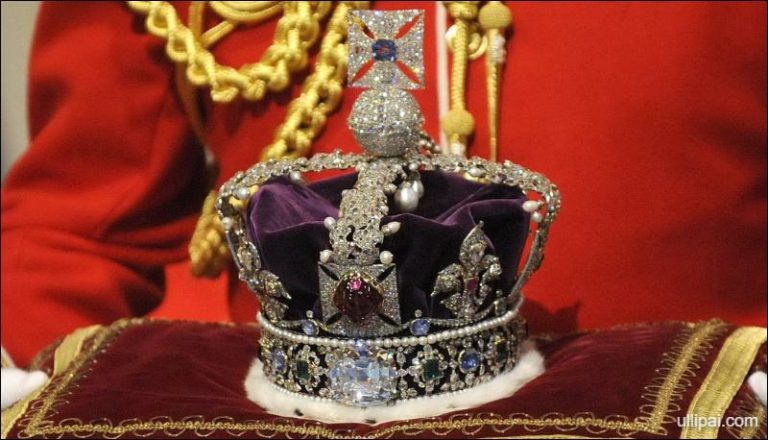 The British Crown - the stories behind it